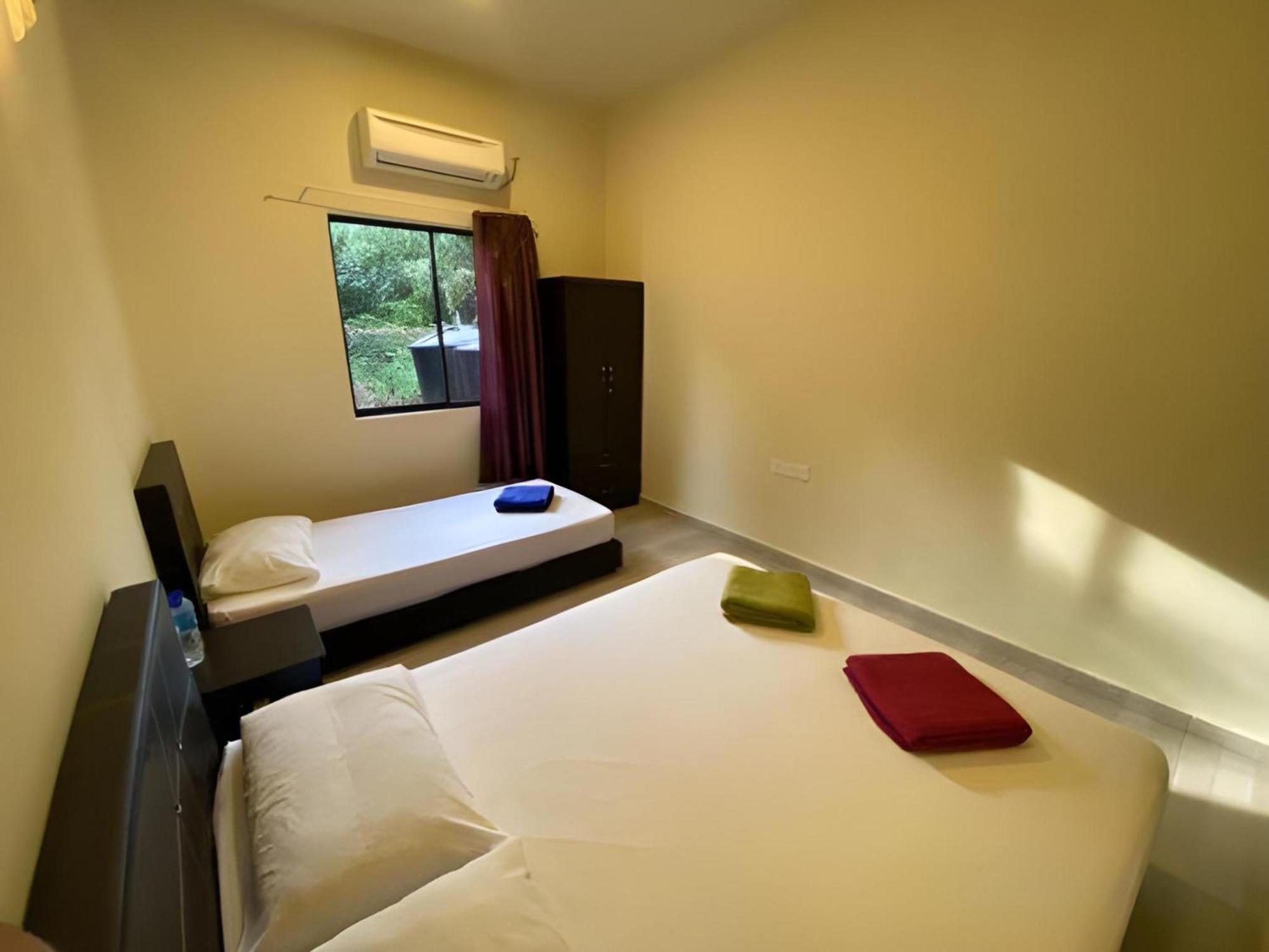 Super Oyo 89896 Sedili Inn Resort Kota Tinggi Exterior photo